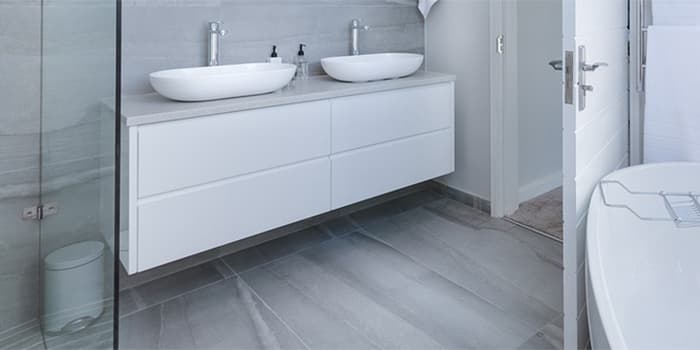 Washroom Cleaners & Descalers