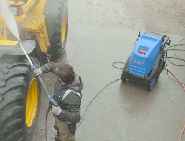 Hot Water Pressure Washers