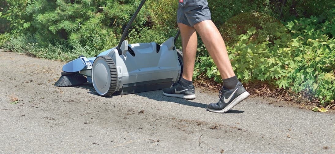 Kranzle Colly 800 Push Sweeper | Hugh Crane UK - Hugh Crane