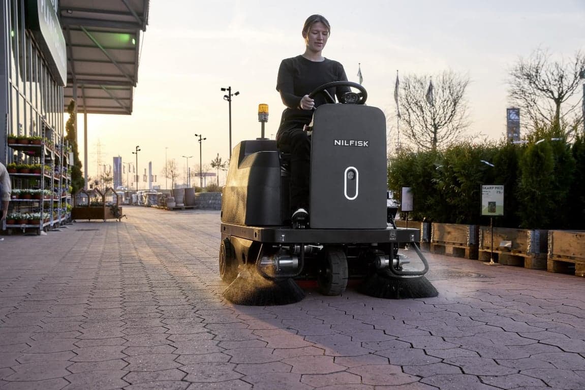 Sweepers & Grounds Maintenance