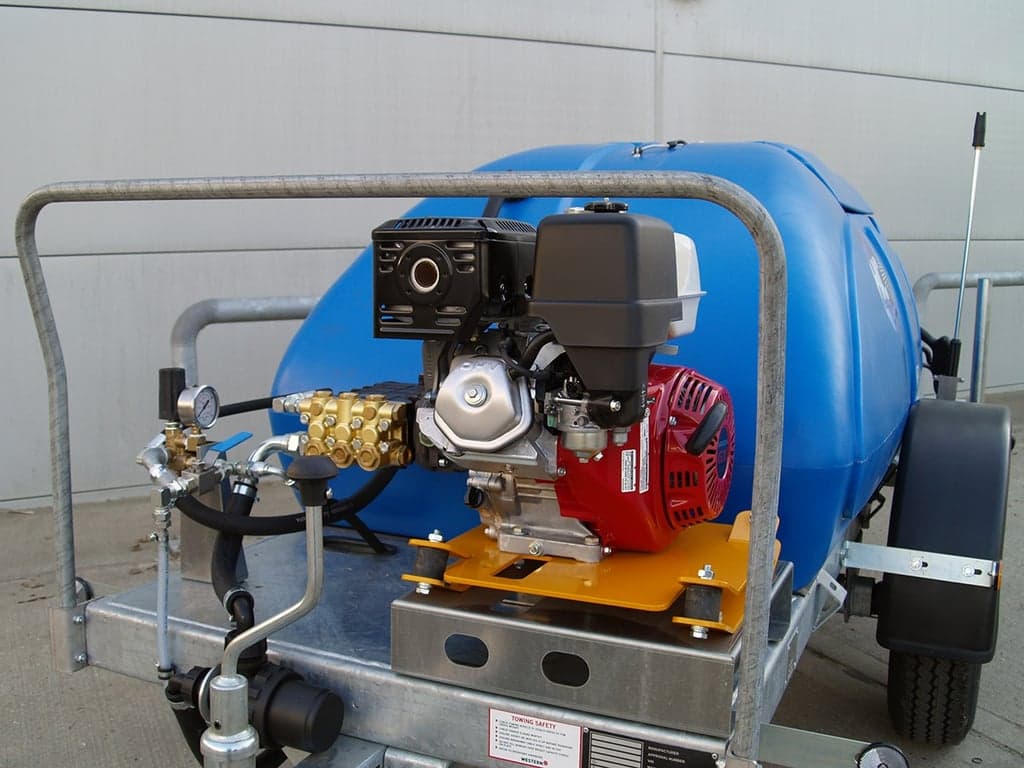 Commando 4000 Pressure Washer & Bowser - Hugh Crane Cleaning Equipment Ltd.