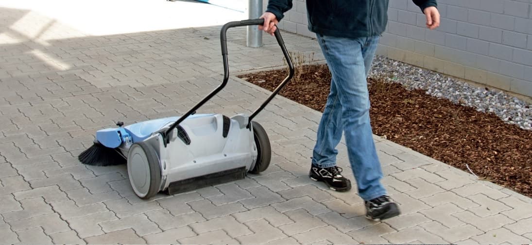Kranzle Colly 800 Push Sweeper | Hugh Crane UK - Hugh Crane
